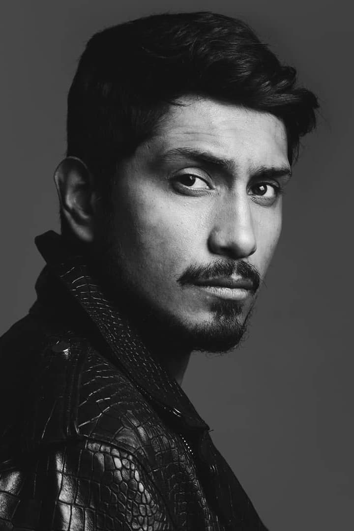 Tenoch Huerta MejΓa